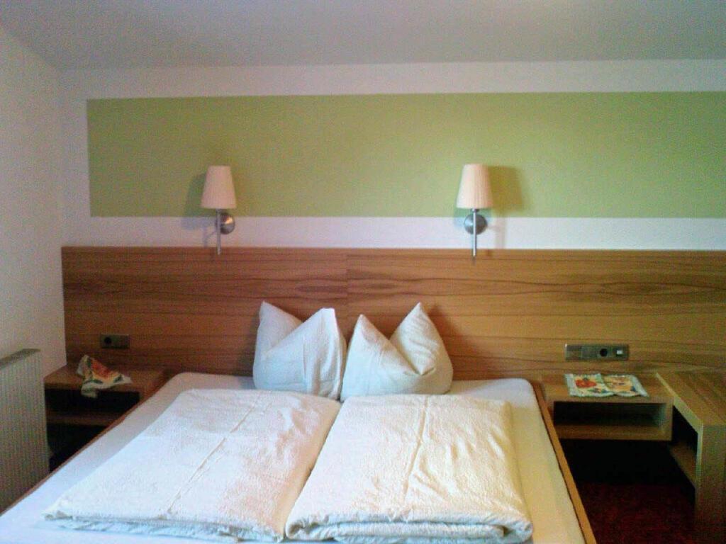 Apart Austria Aparthotel Mayrhofen Room photo